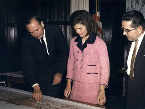 jacqueline kennedy pink suit blood